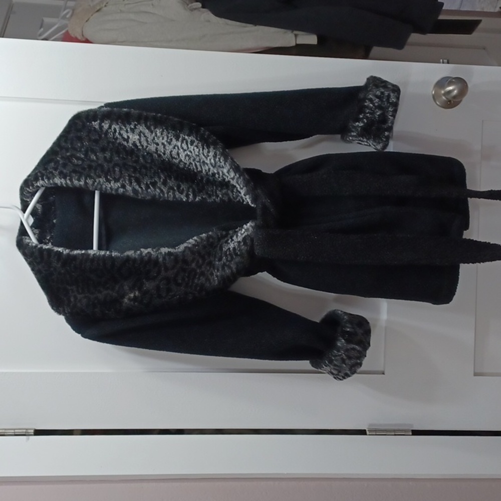 Black coat, faux fur BIG collar & sherpa gray black animal print leopard spots